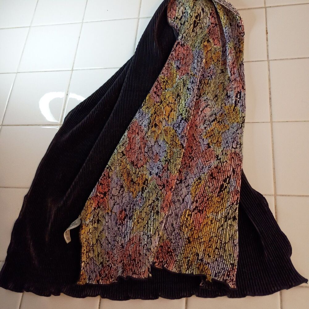 Vtg ACUTE Accordion Pleat Metallic Floral Long Scarf USA Made